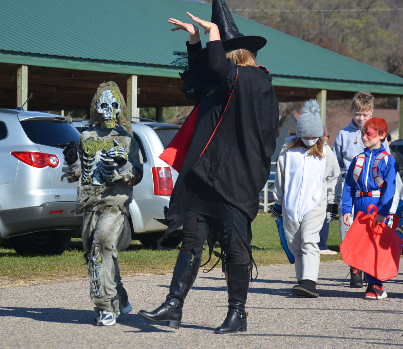 110520-star-news-halloween36.jpg